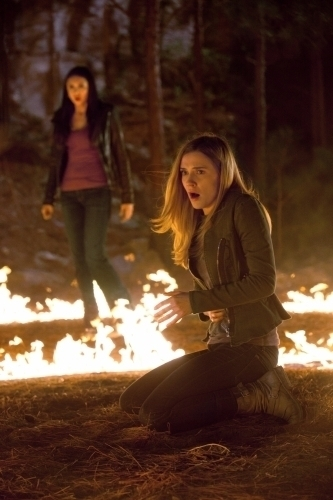 Illustration for article titled 10 Lessons Every Other TV Show Should Learn From Vampire Diaries